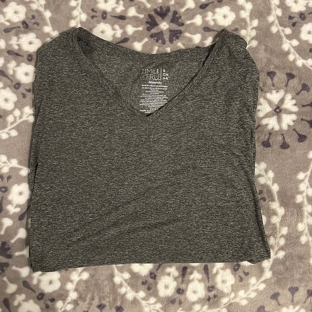 Time and Tru maternity long sleeve shirt. Size small, charcoal grey. No damage.